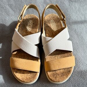Keen Women’s Elle Criss Cross Sandals Sz 7.5 Tan and White